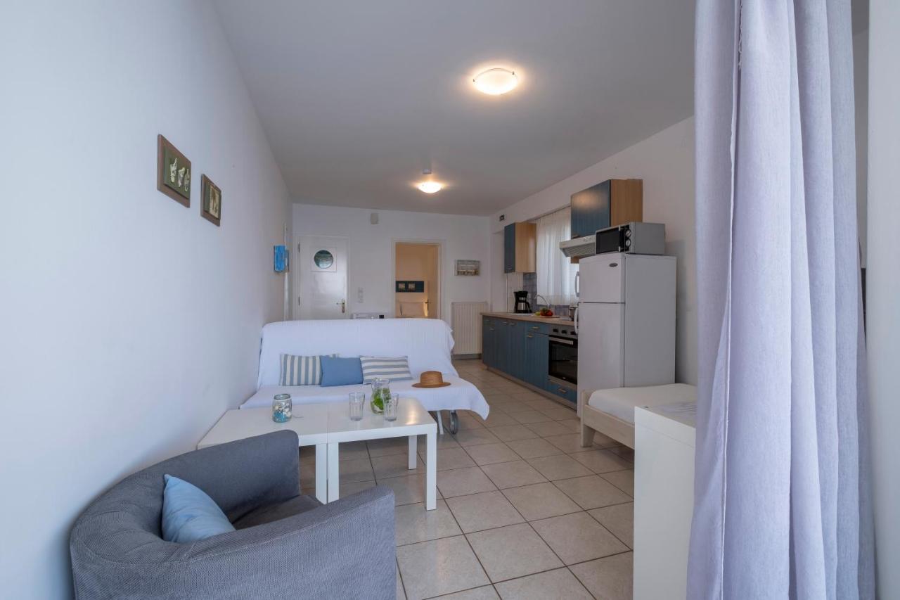 Meli Apartments & Villas Kiveri Luaran gambar