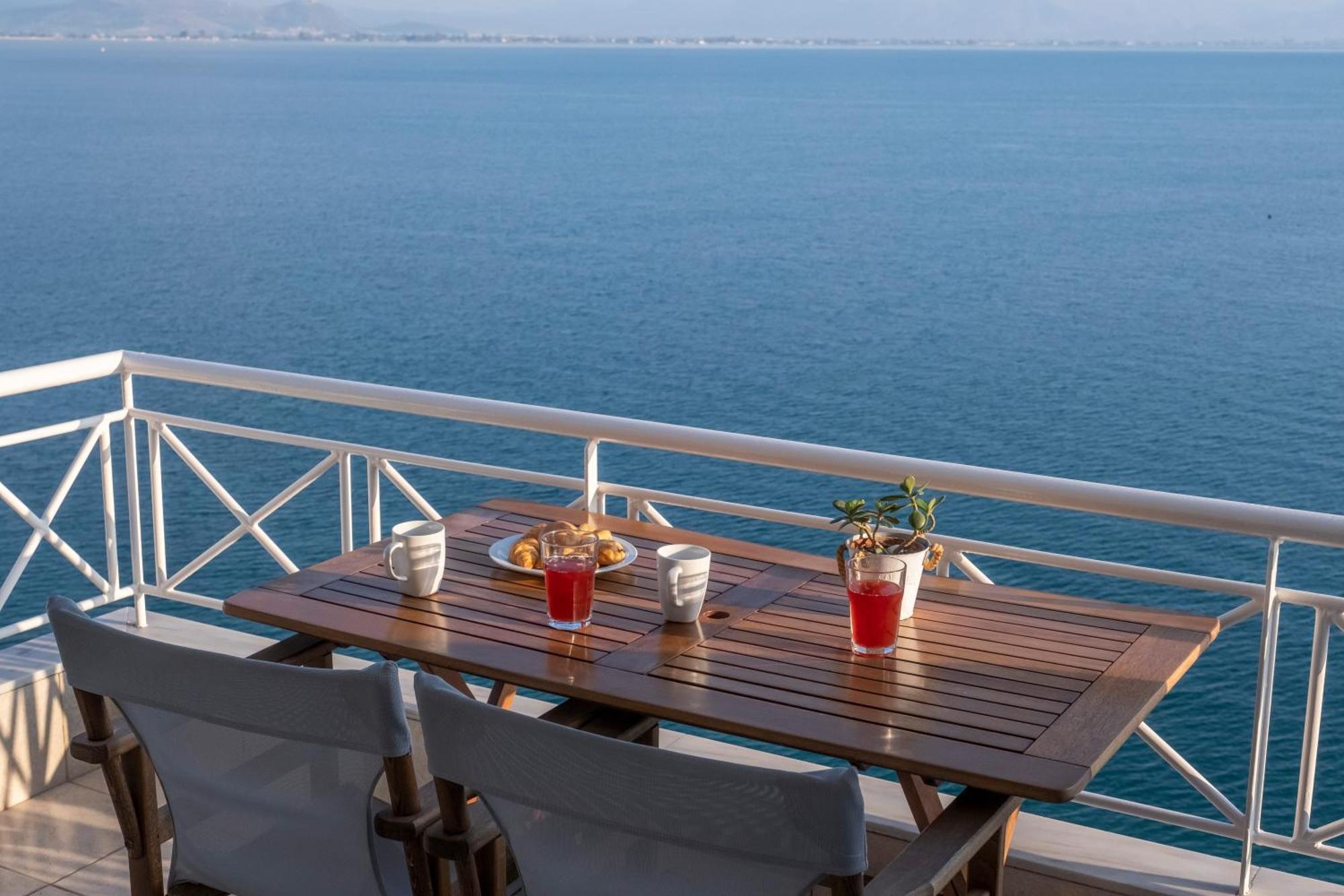 Meli Apartments & Villas Kiveri Luaran gambar